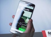 Spotify menjadi tuan rumah 250.000 podcast video tahun 2024